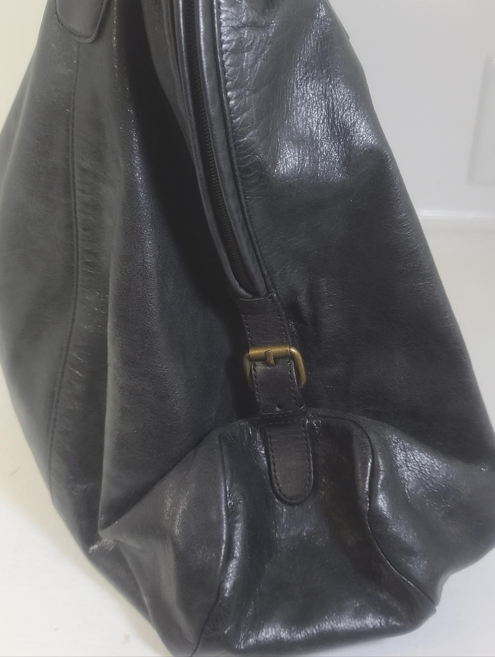 Vintage HOBO Int'l Extra Large Slouchy Leather Tote Bag In Black - Picture 7 of 16